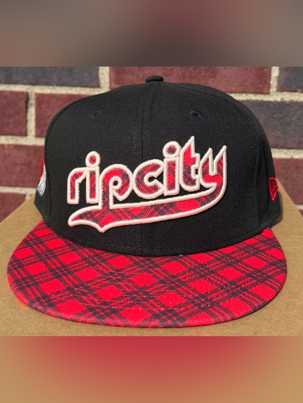 Never worn New Era Portland Trail Blazers 59FIFTY City Edition Fitted Hat 7 3/4